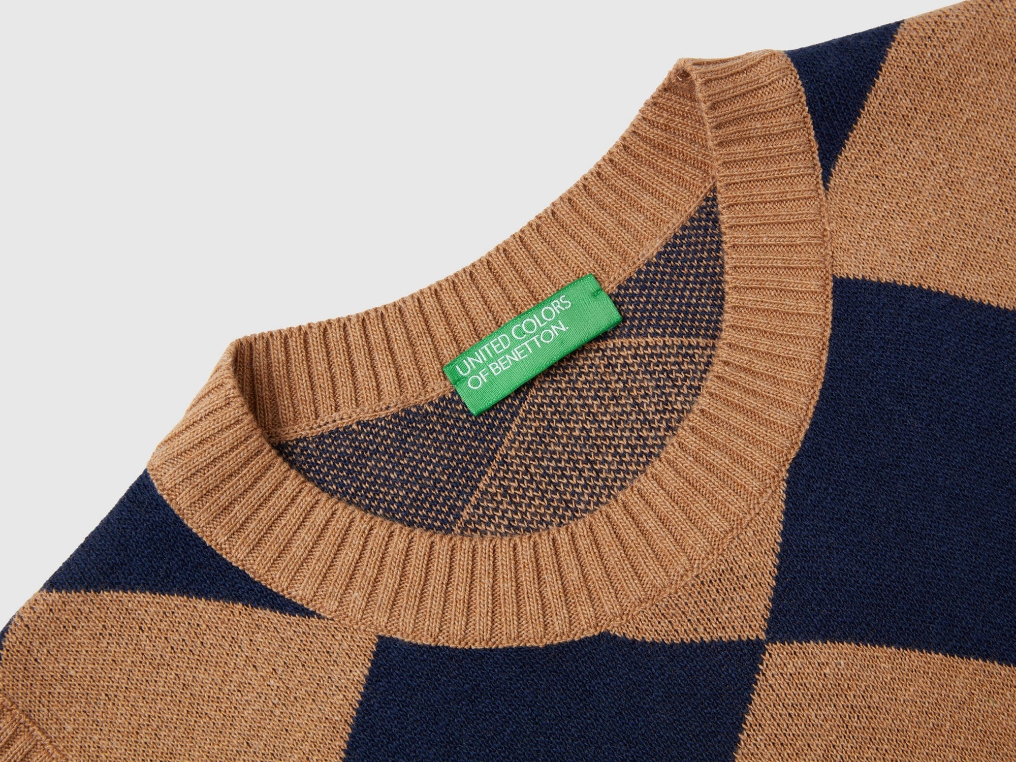 يونايتد كولورز اوف بينيتون فستان طويل منقوش نسائي