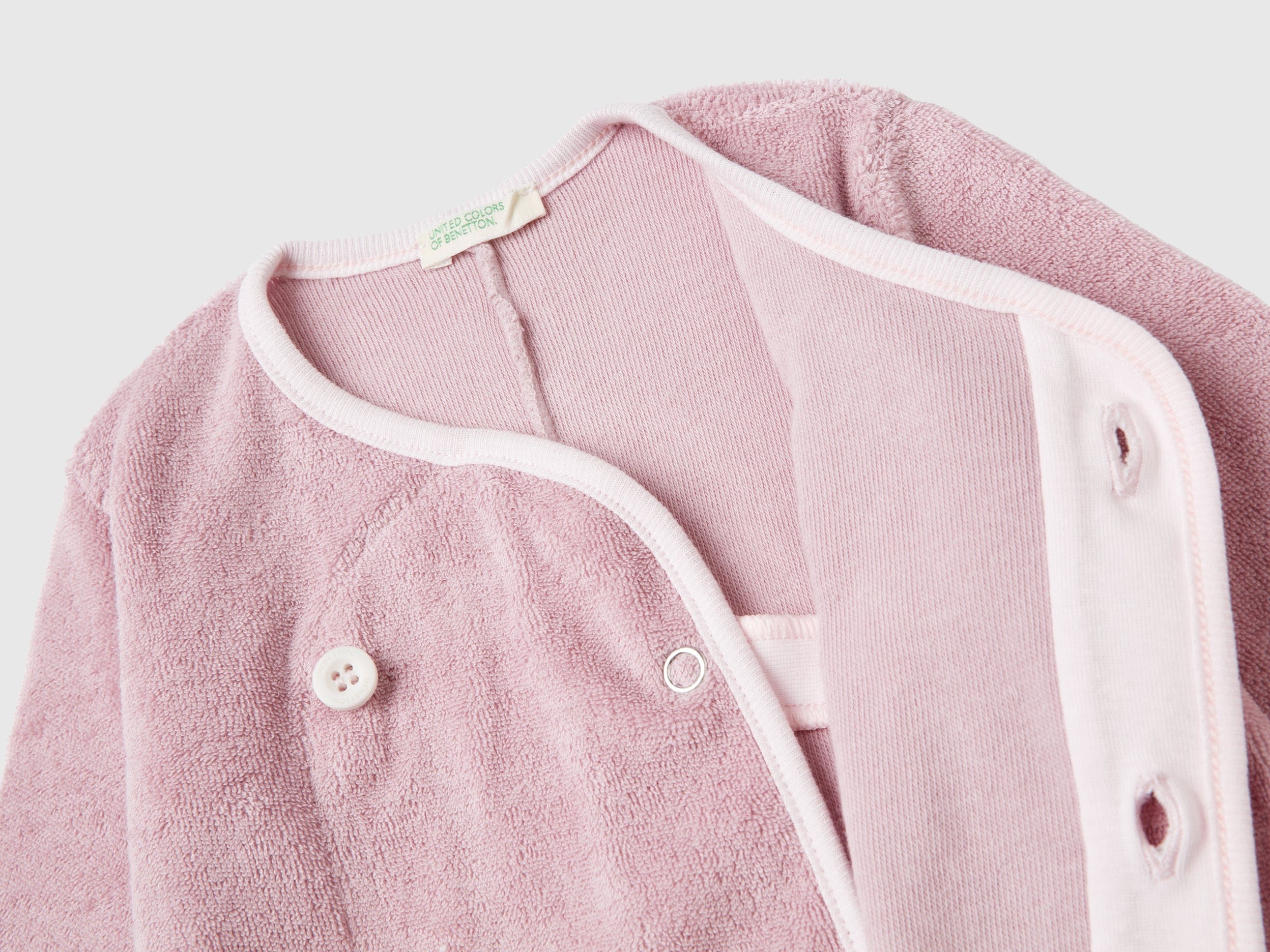 يونايتد كولورز اوف بينيتون سالوبيت رضع من قماش التيري مع رقعة