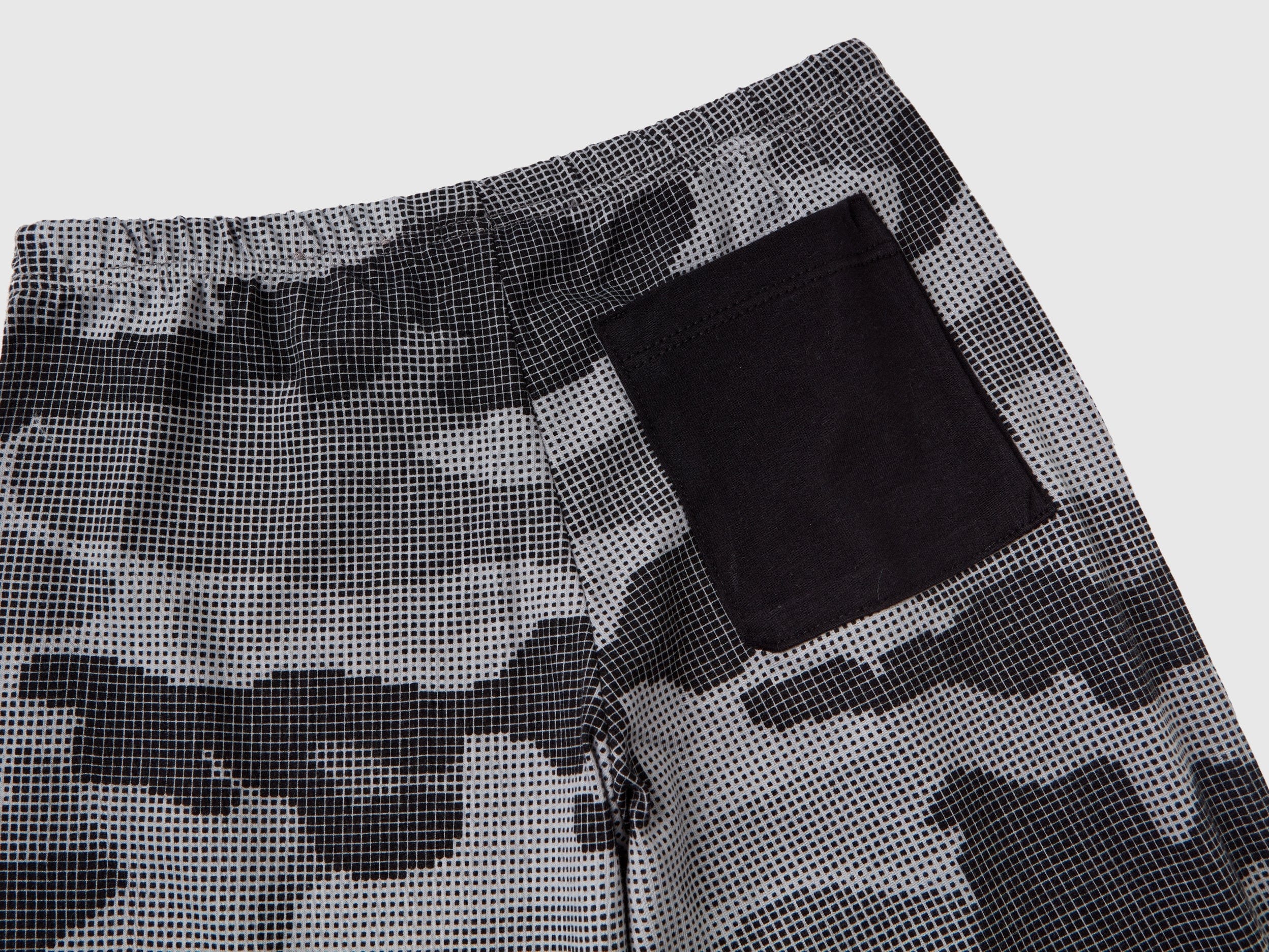 يونايتد كولورز اوف بينيتون بيجاما بسروال تمويه أطفالي