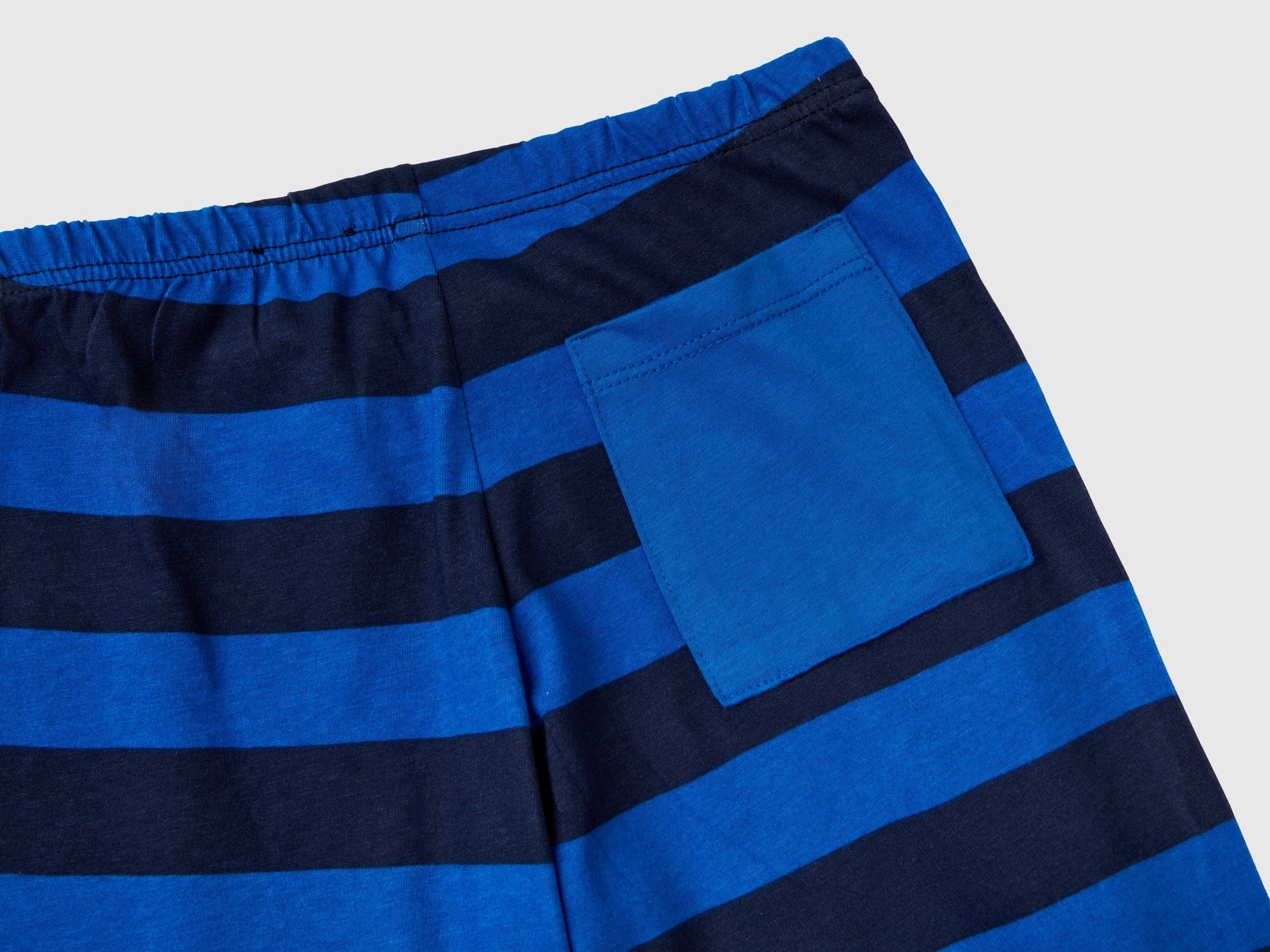 يونايتد كولورز اوف بينيتون بيجاما بسروال تمويه أطفالي