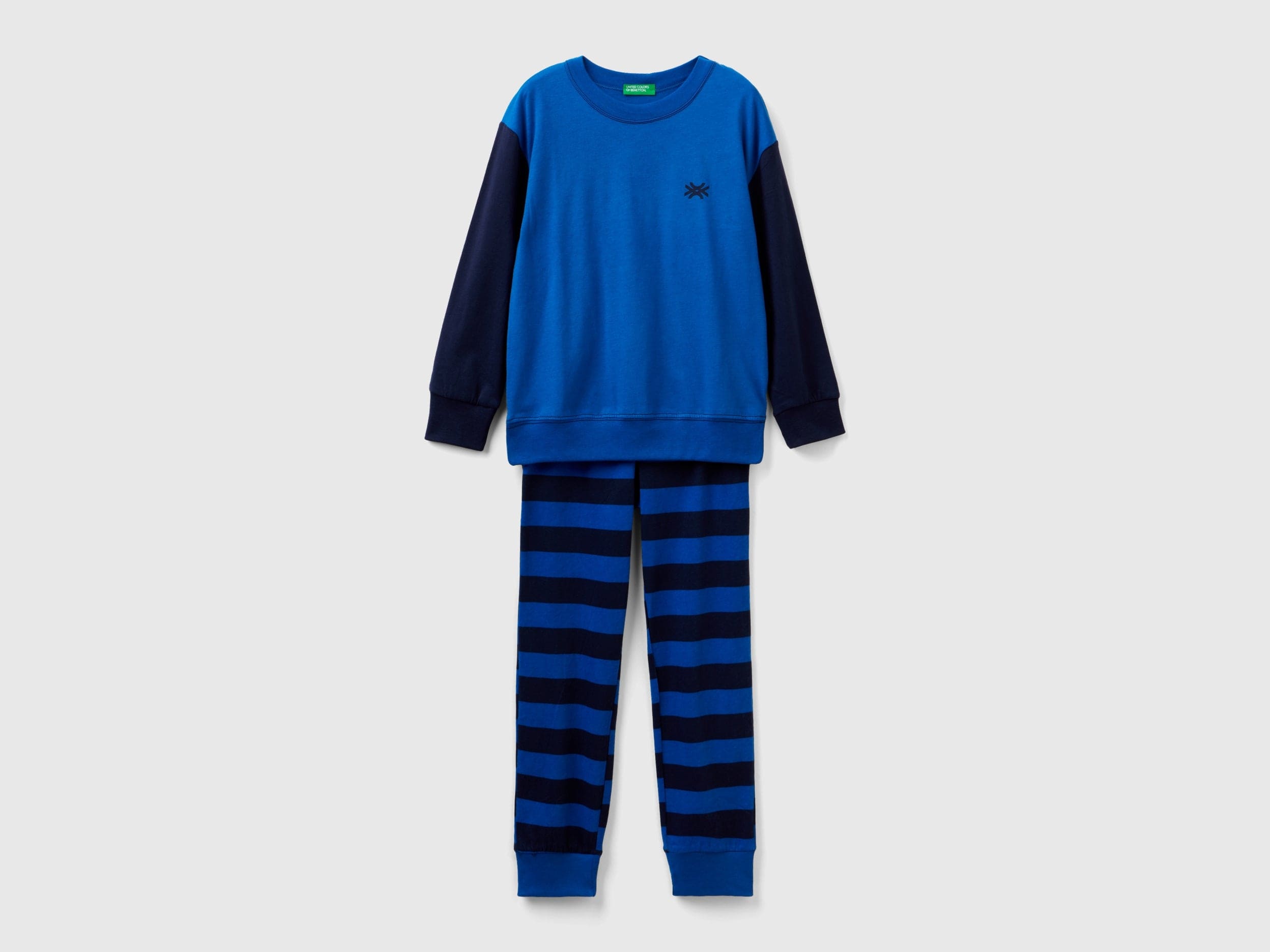 يونايتد كولورز اوف بينيتون بيجاما بسروال تمويه أطفالي