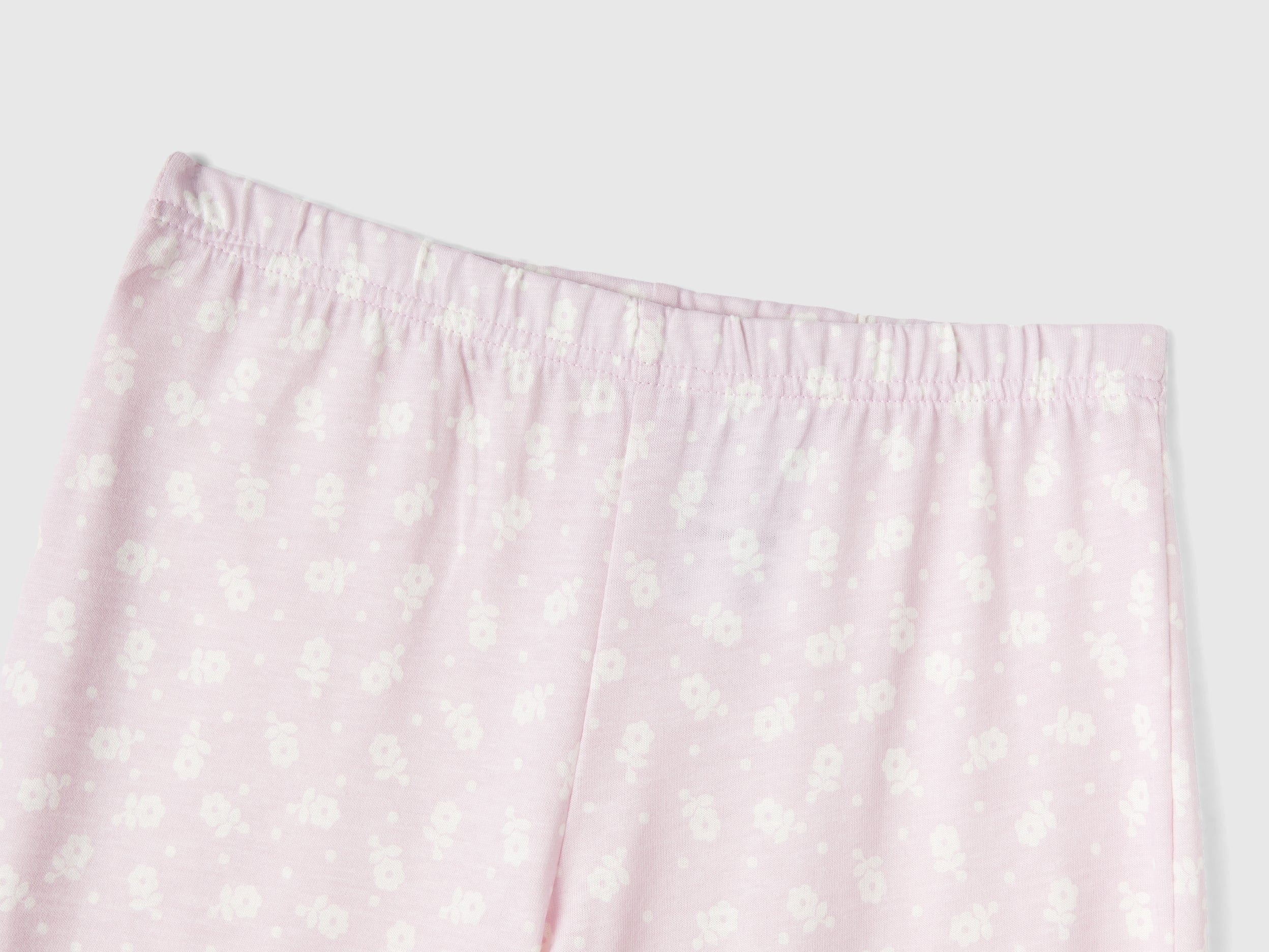 يونايتد كولورز اوف بينيتون طقم بيجامة للبنات (سويت شيرت + بنطلون)