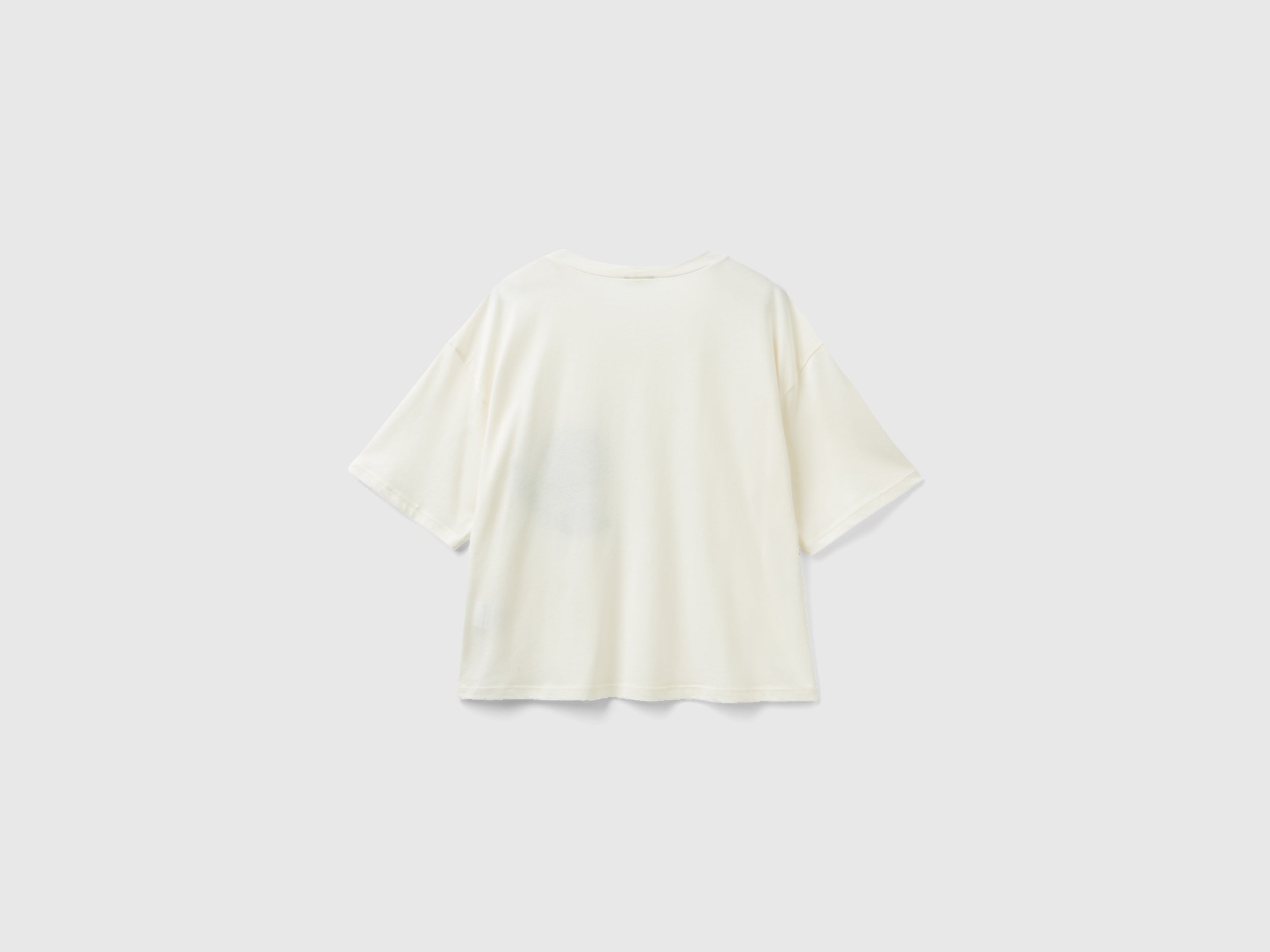 يونايتد كولورز اوف بينيتون تيشيرت واسع بنقشة زهور نص كم نسائي