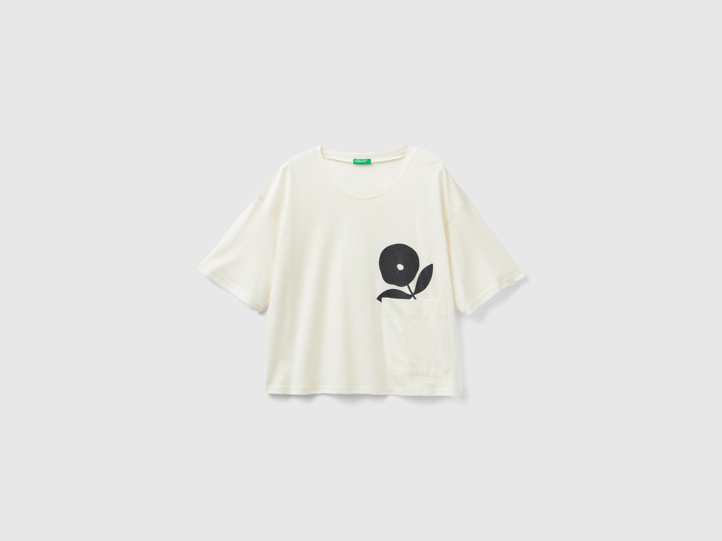 يونايتد كولورز اوف بينيتون تيشيرت واسع بنقشة زهور نص كم نسائي