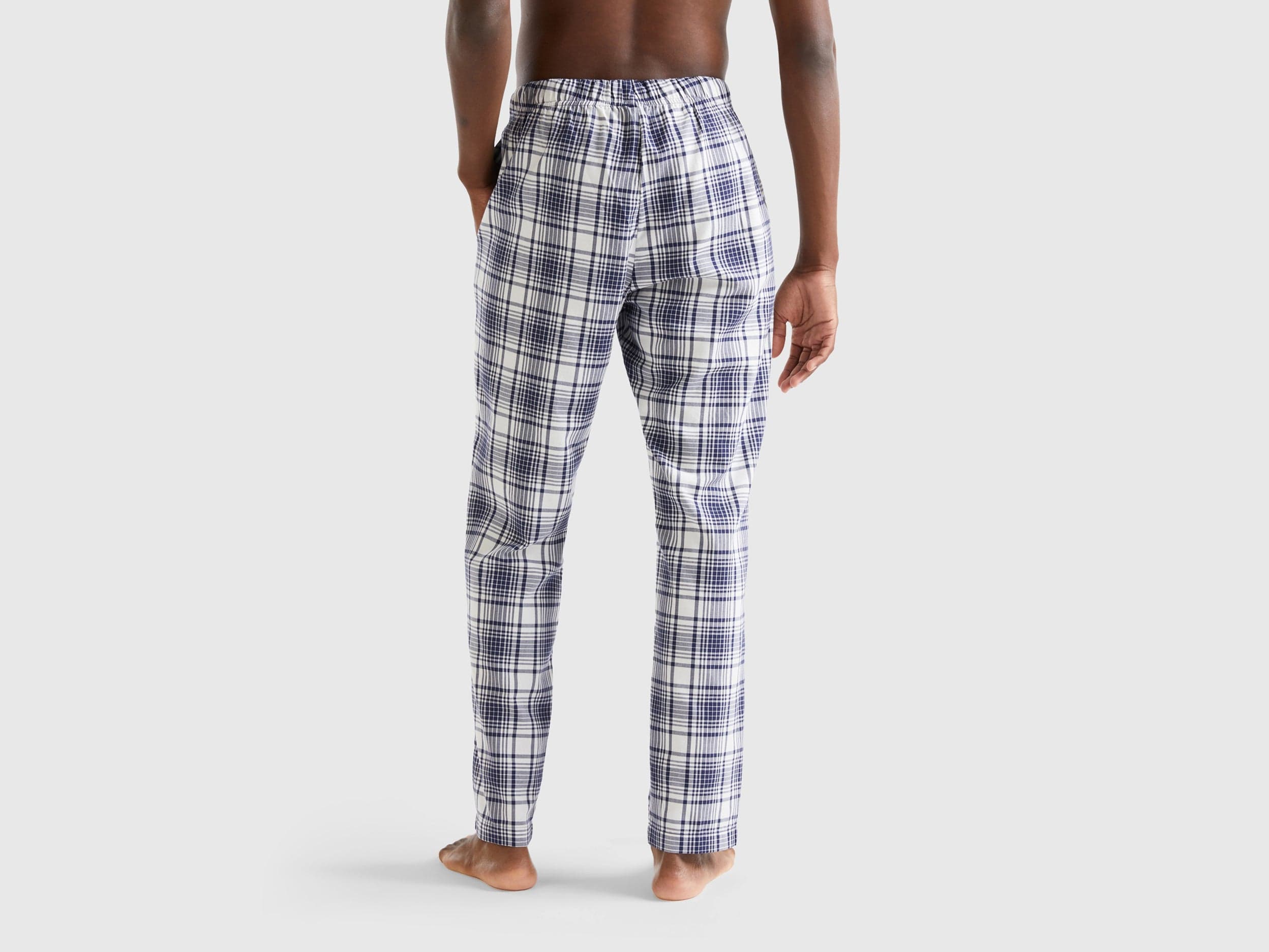 يونايتد كولورز اوف بينيتون بنطال كاروهات طويل رجالي