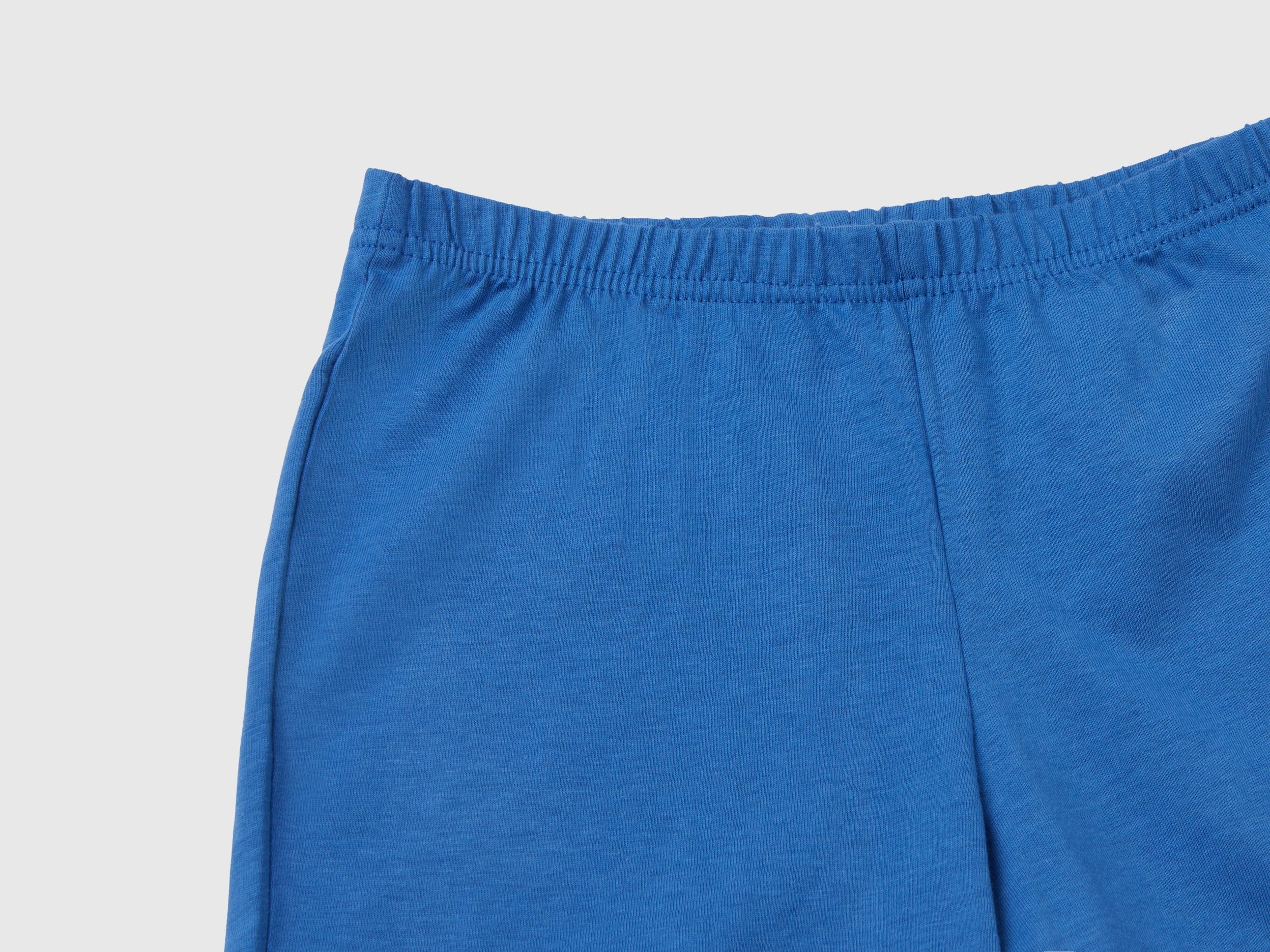 يونايتد كولورز اوف بينيتون طقم بيجامة ولادي منقوش