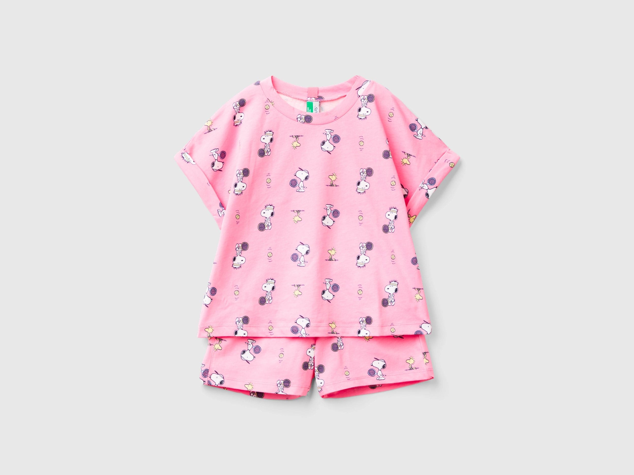 يونايتد كولورز اوف بينيتون طقم بيجاما للبنات مزين بنقوش