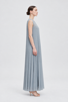 WZ77222Q108 light grey pleated maxi dress on Alice - side