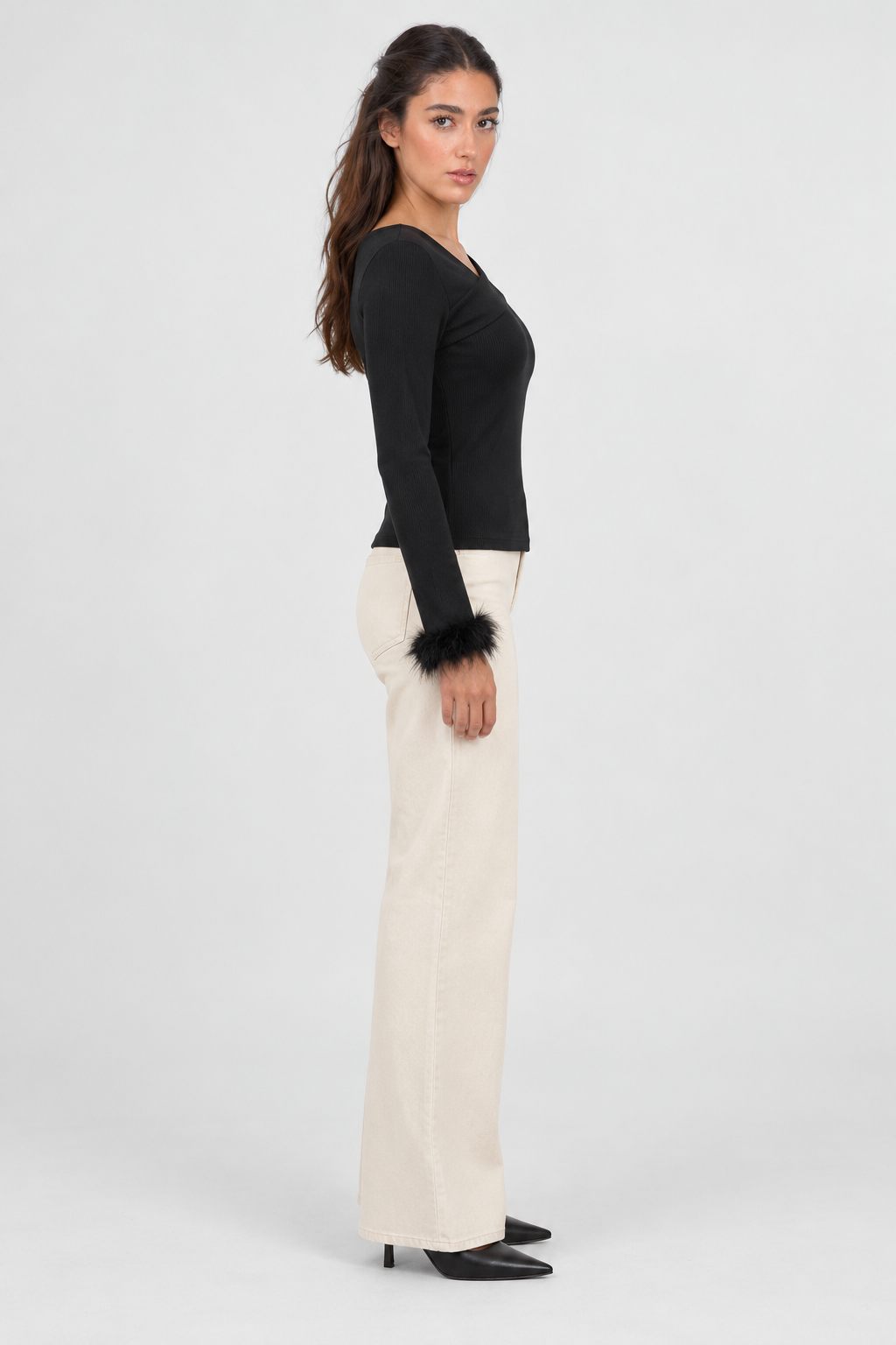 Y002126Q4 black, side