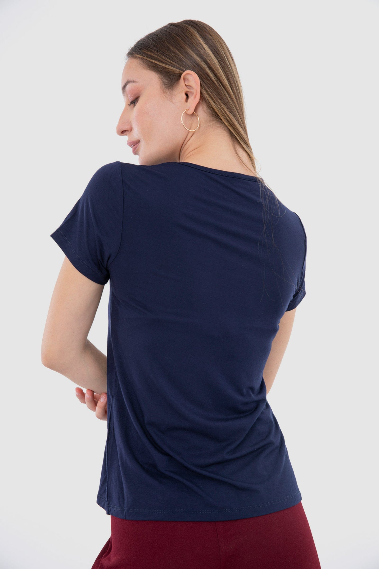 كارينا بلوزة كم قصير من الفيسكوز سادة