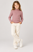 Gingersnaps gbl1580 lifestyle model image