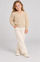 Gingersnaps gca0055 lifestyle model image