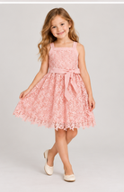 Gingersnaps gdr1712 lifestyle model image