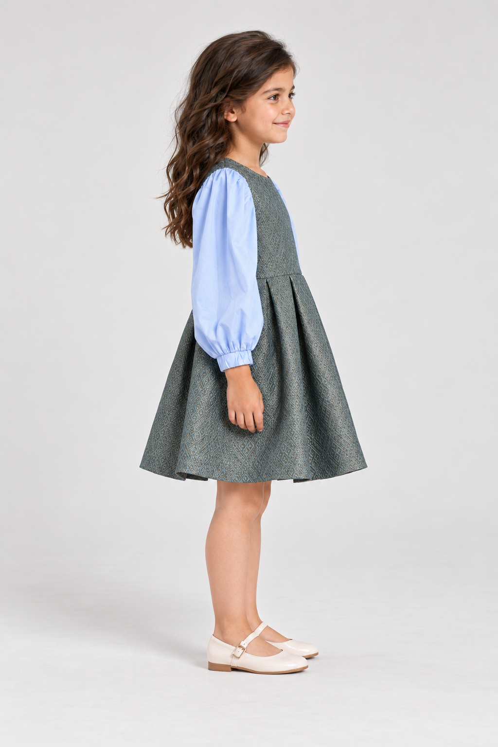 GDR1804 aquifer jacquard dress right model view