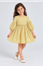Gingersnaps gdr1935 lifestyle model image
