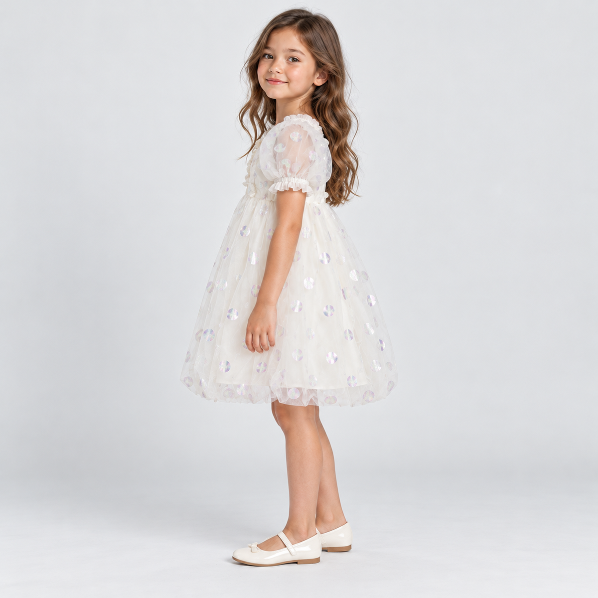 GDR2140 off-white child model side view