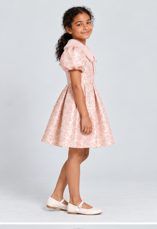 Gingersnaps gkdr19392 right model image