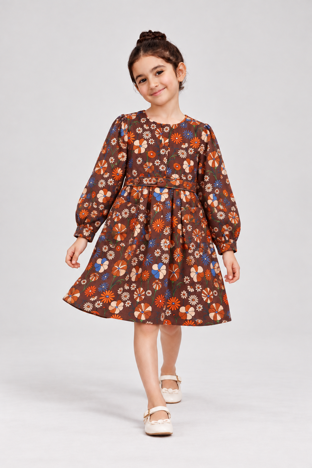 GKDR21732 floral dress lifestyle view