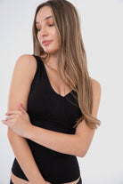 كارينا بلوزة سادة مشد الجسم بلا أكمام