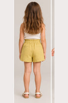 شورت منسوج بجيوب بناتي — back view