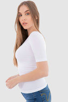 كارينا بلوزة سادة كم قصير مايكروفايبر بياقة دائرية