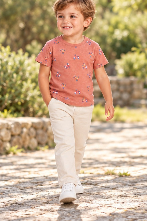 Gingersnaps ibts0776 lifestyle boy model image