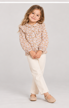 Gingersnaps igbl0587 lifestyle model image