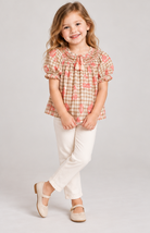 Gingersnaps igbl0605 lifestyle model image
