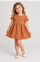 Gingersnaps igdr0993a lifestyle model image