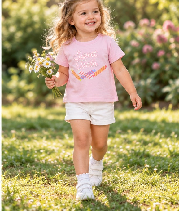 Gingersnaps igts0489 lifestyle girl toddler model image