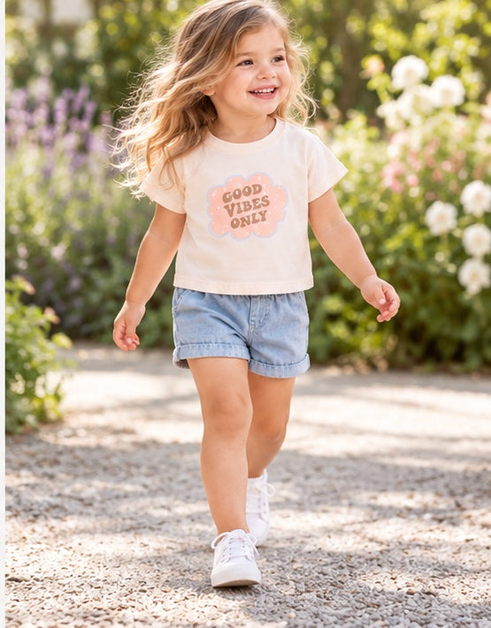 Gingersnaps igts0558 lifestyle girl toddler model image