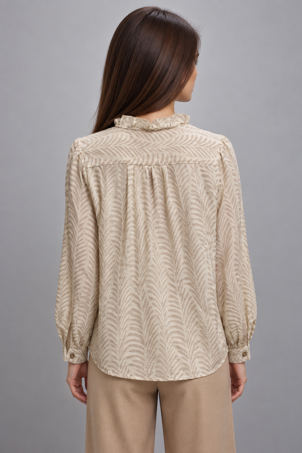 lv0790s262ke – beige print – back view