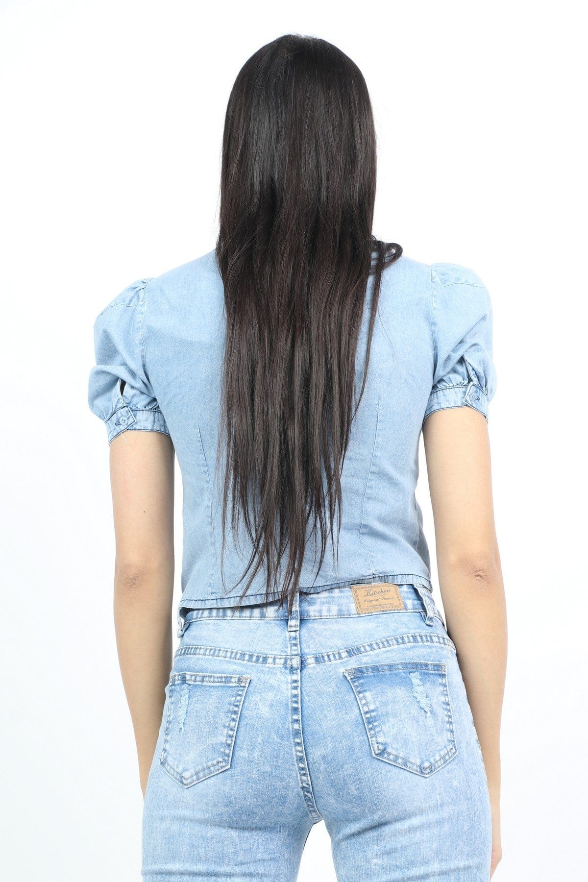 كيتشن بلوزة قصيرة مطاطة نص بطن بحمالات عريضة