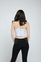 كيتشن بلوزة مخططة بأزرار أمامية بحمالات وياقة مربعة نسائي