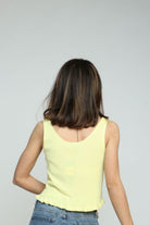 كيتشن بلوزة نص بطن بكرانيش من الأسفل