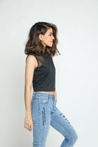 كيتشن بلوزة بدون أكمام سادة بجزء شفاف