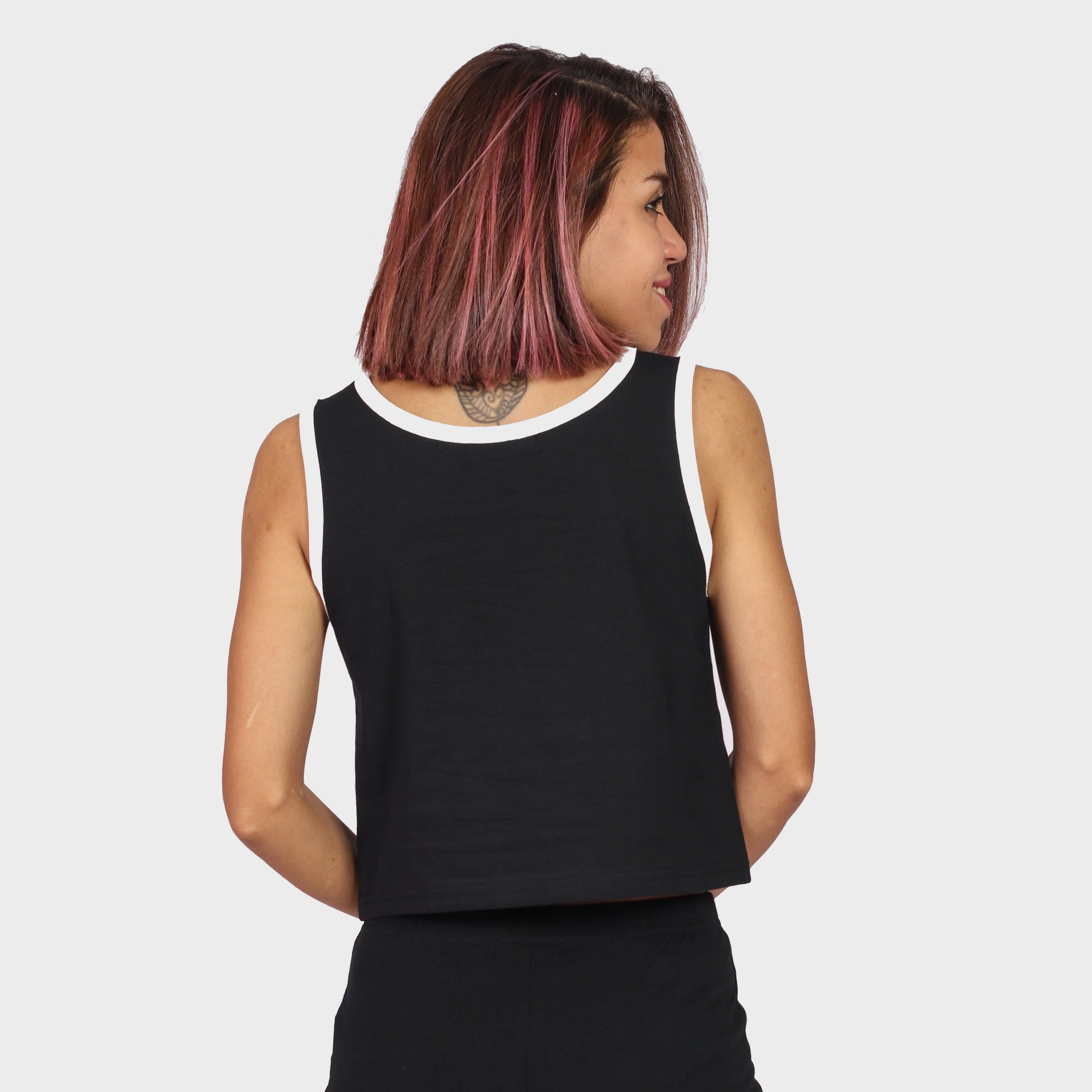 كيتشن بلوزة كت برقبة دائرية كروب نسائي