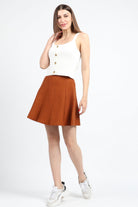 كيتشن بلوزة بدون أكمام مضلع سادة بأزرار أمامية