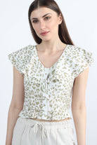 كيتشن بلوزة تايجر بفتحة صدر عميقة