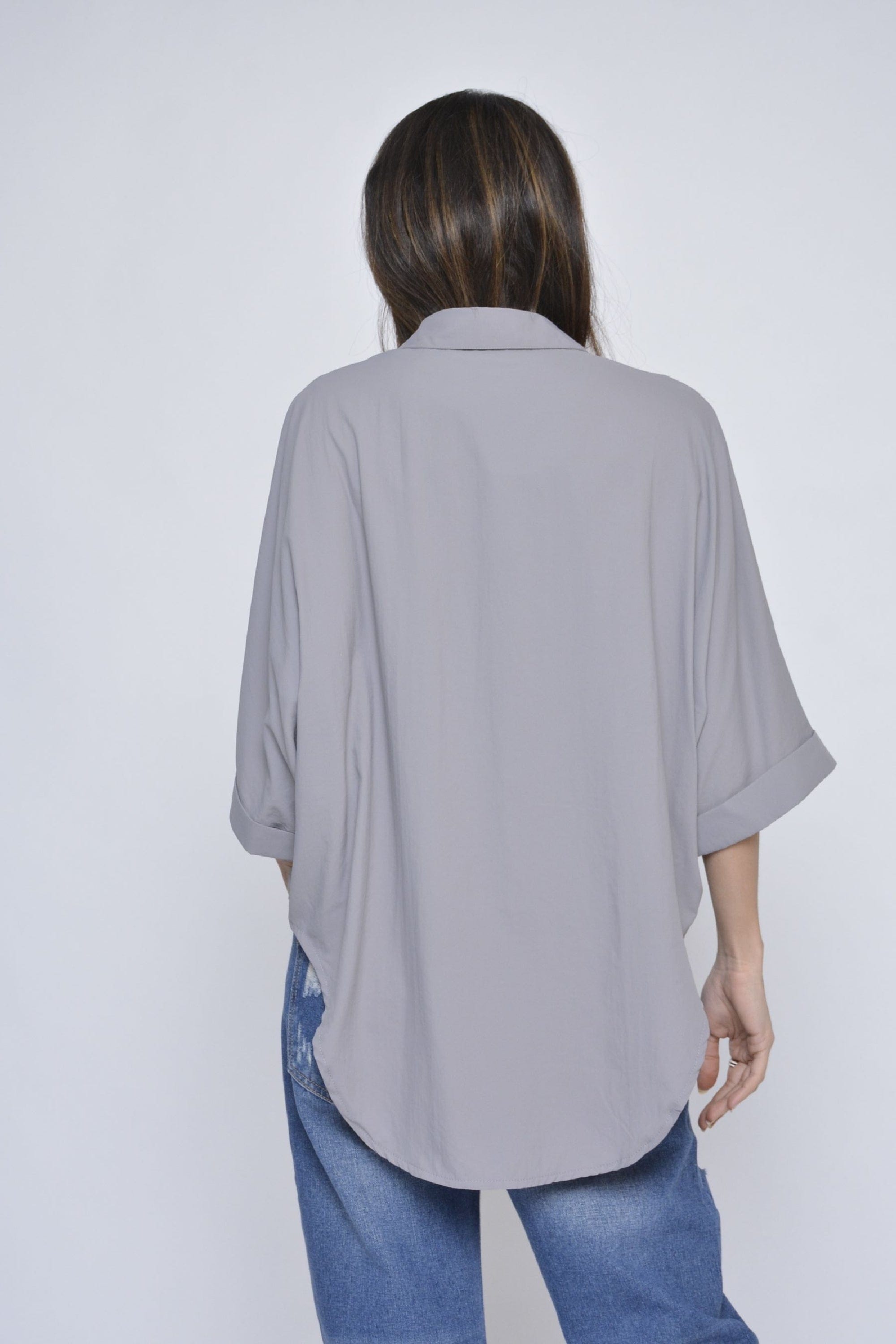 كيتشن قميص أوفر سايز بأزرار أمامية كم طويل نسائي