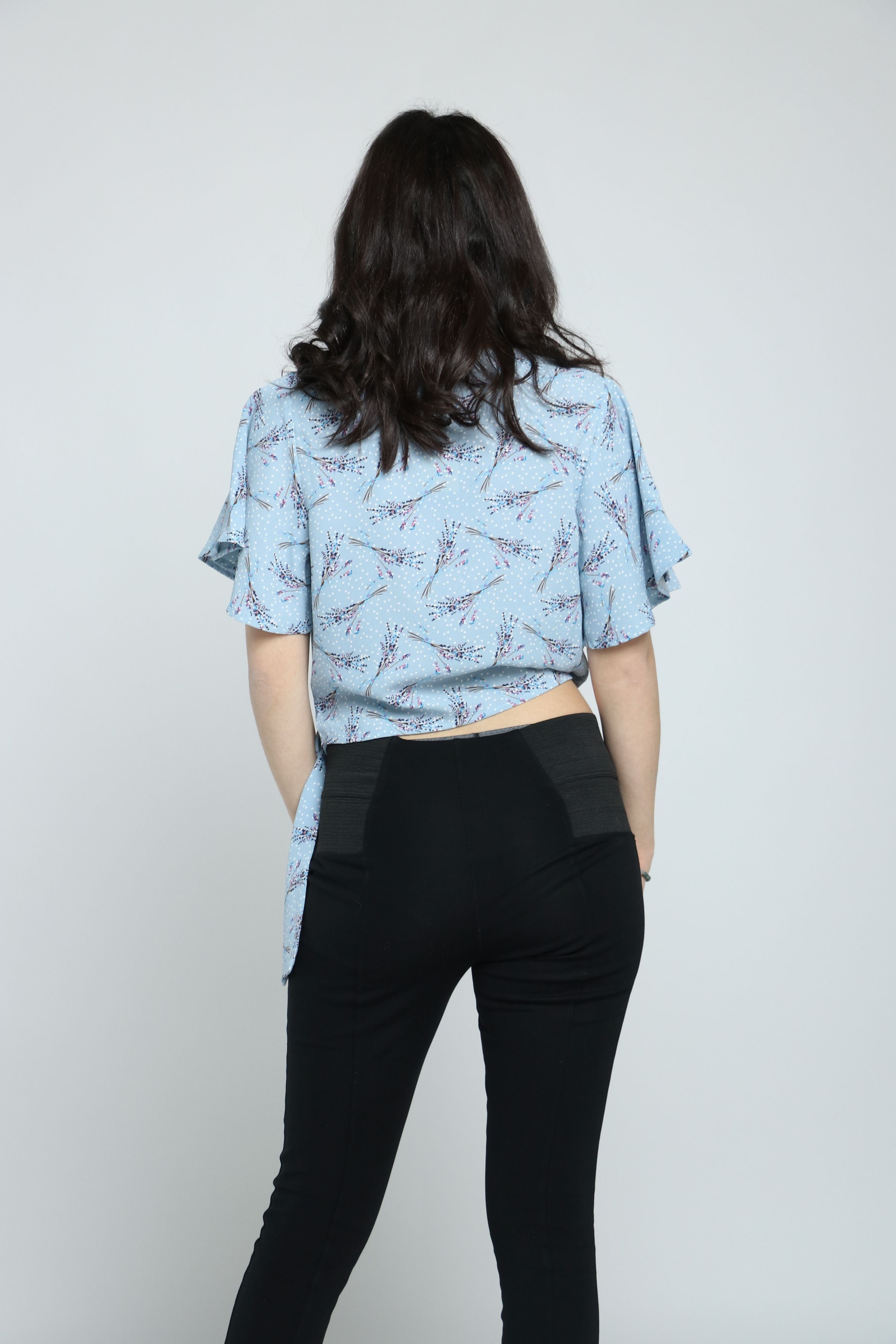 كيتشن بلوزة مشجرة لف كم قصير واسع نسائي