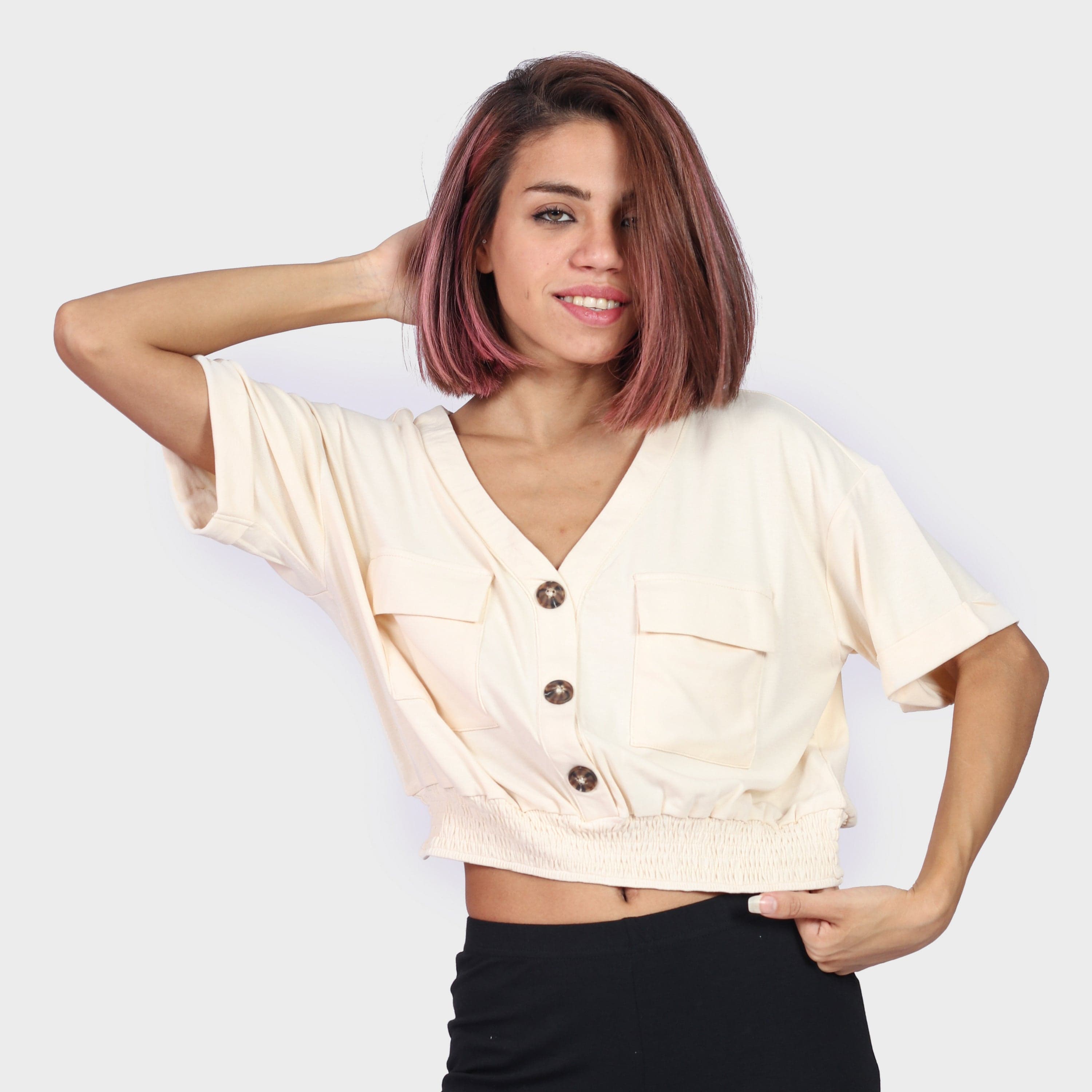 كيتشن بلوزة واسعة بأزرار أمامية وجيب يد نسائي