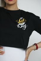 كيتشن بلوزة قصيرة هاي ويست سادة مفتوحة من الخلف نص كم