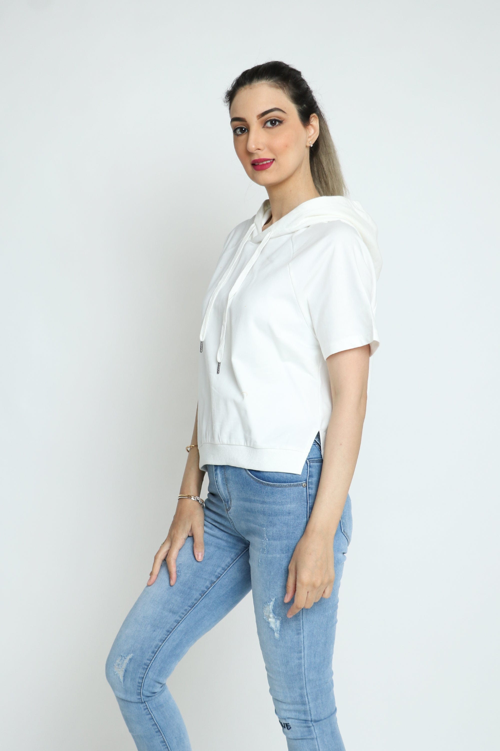 كيتشن بلوزة سادة نص كم بقعبة نسائي