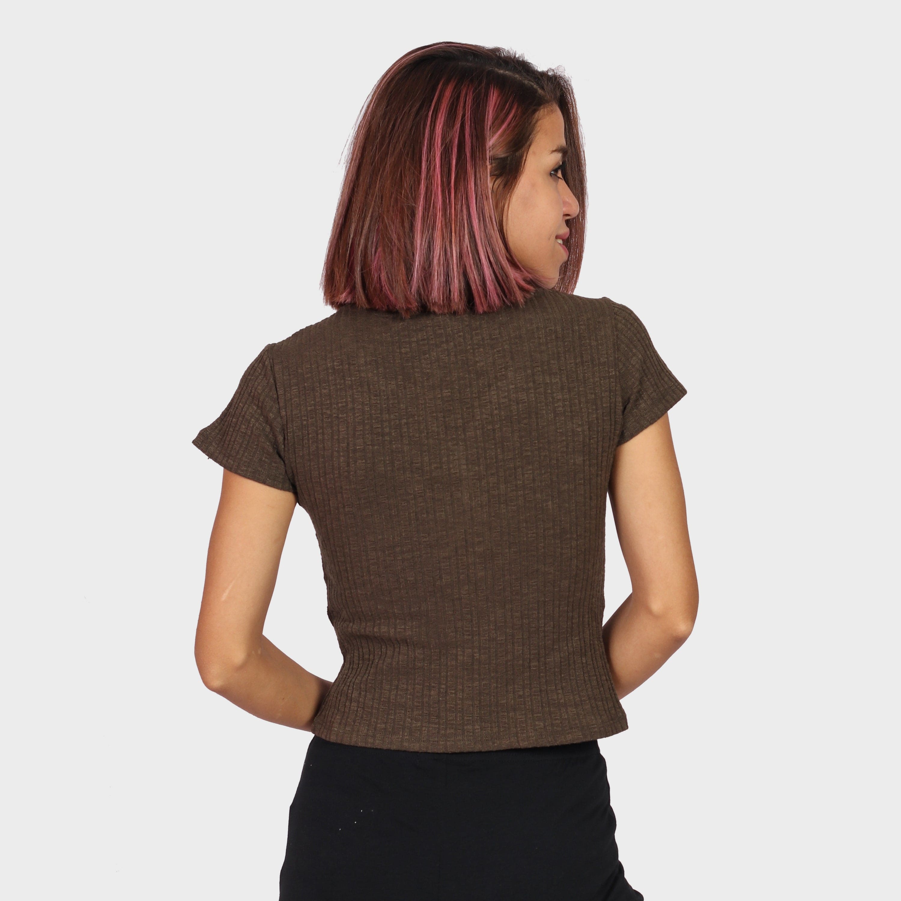 كيتشن بلوزة قصيرة نص بطن سادة سبعة كم قصير نسائي