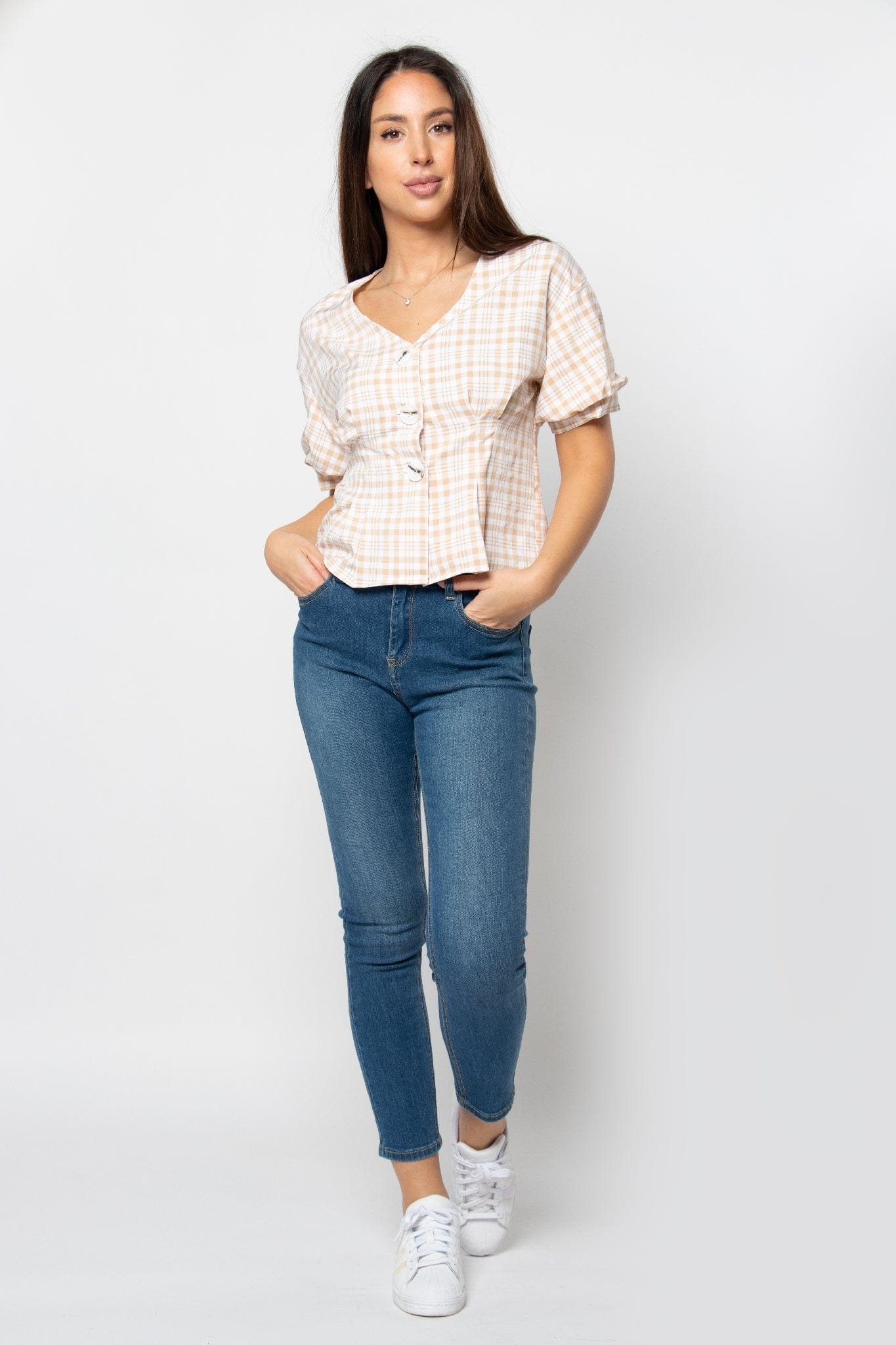 كيتشن بلوزة قصيرة الأكمام مربعات مخصرة