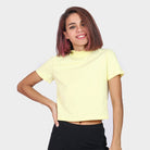 كيتشن بلوزة سادة قصيرة نص كم نسائي