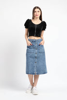 كيتشن بلوزة قصيرة الأكمام مضلع سادة خصر مرتفع أسود