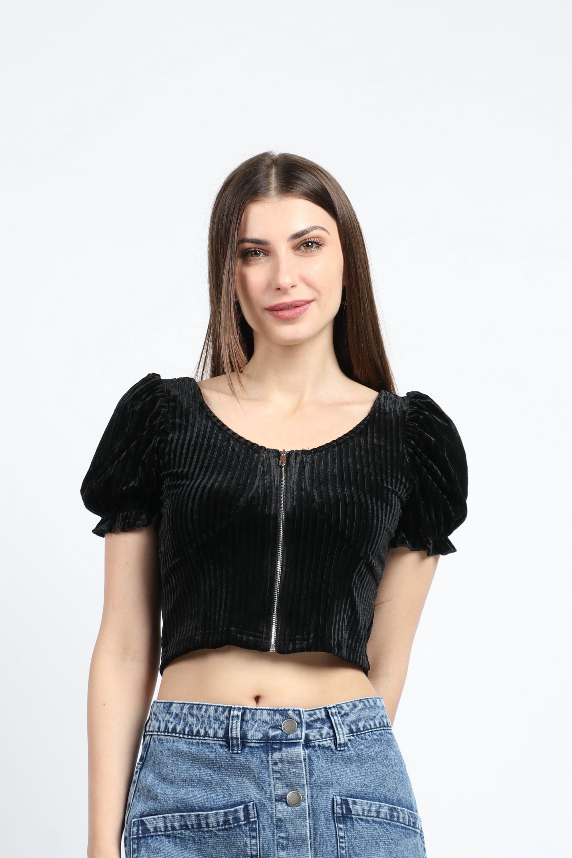 كيتشن بلوزة قصيرة الأكمام مضلع سادة خصر مرتفع أسود