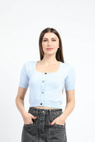 كيتشن بلوزة قصيرة سادة بأزرار أمامية نص كم